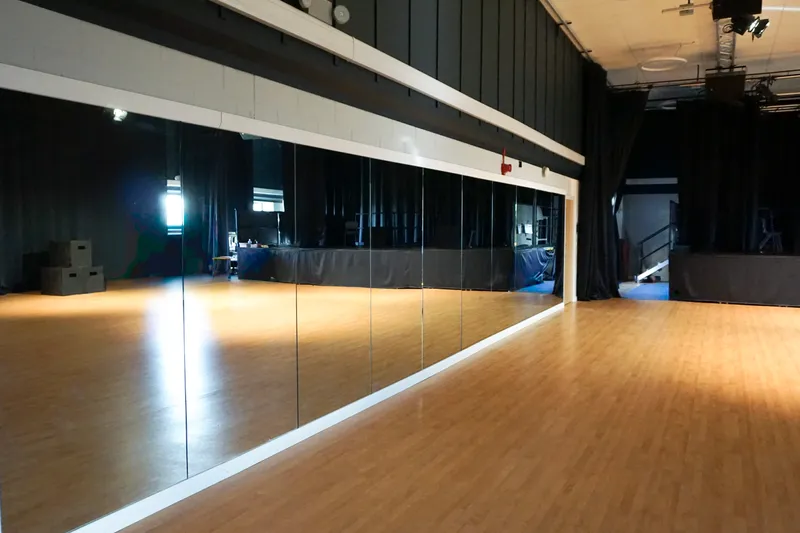 Full length mirrors for dance class hire