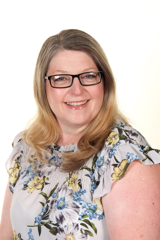 Miss E Laight – Wrap Around Assistant