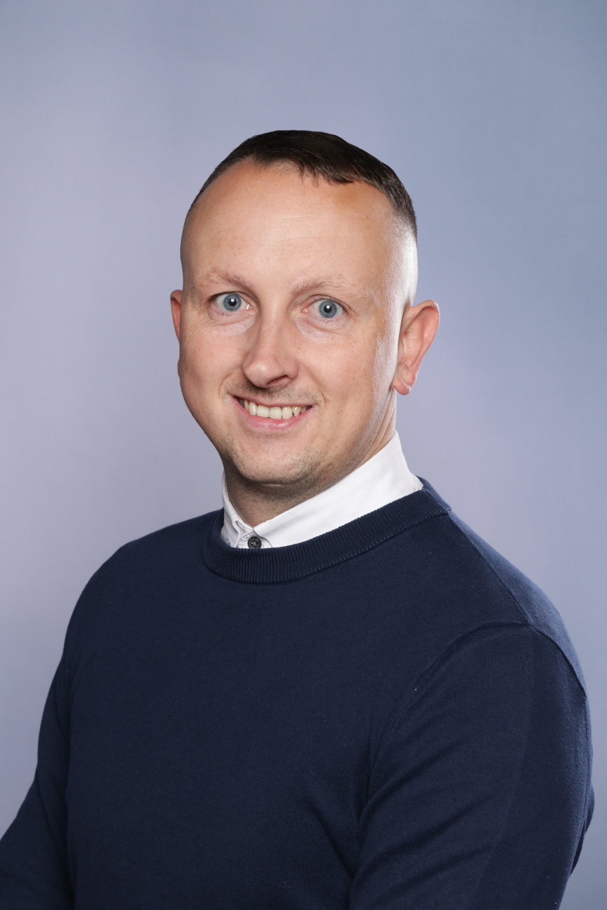 Mr R Greaves - Teacher