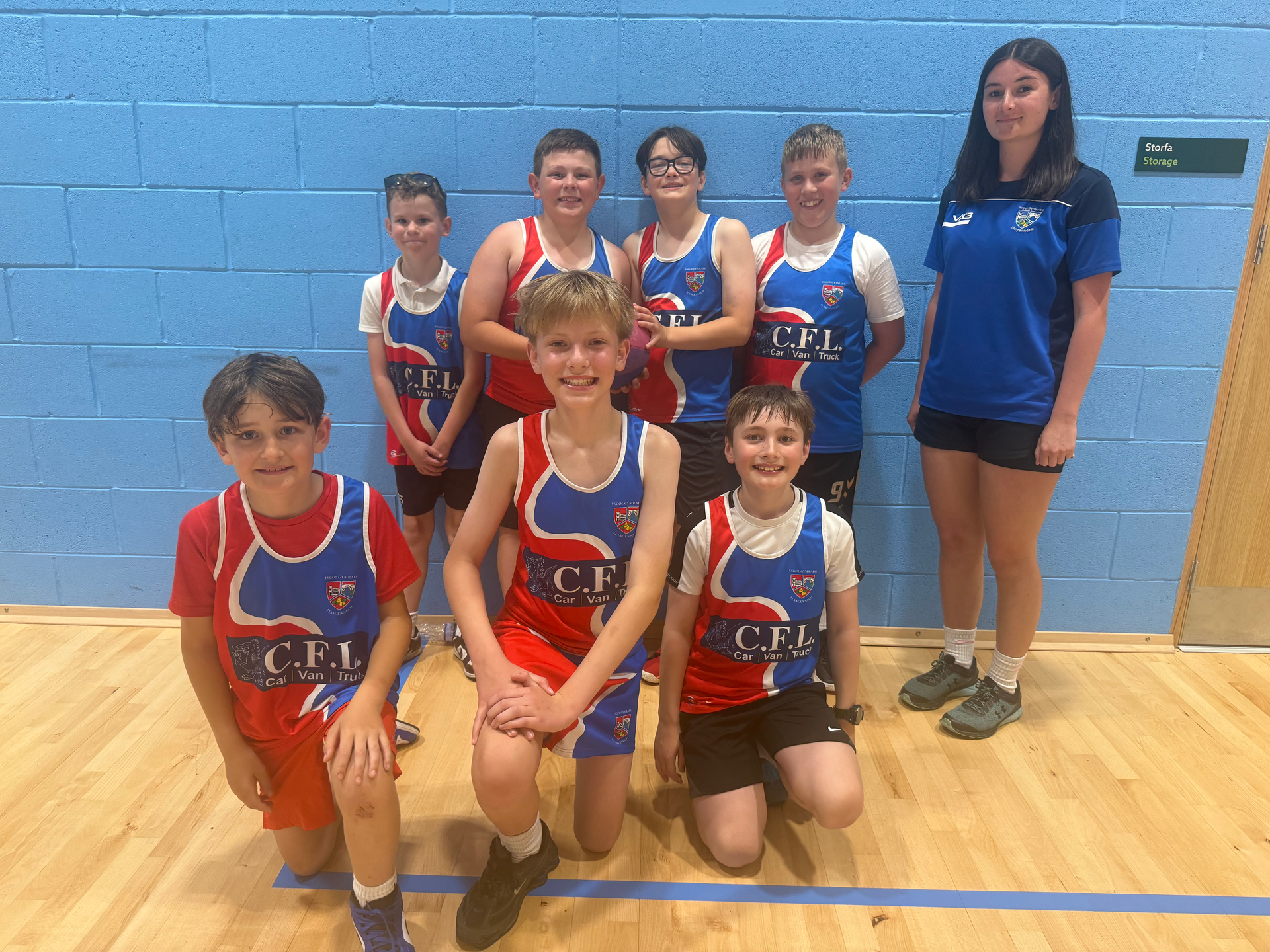 Llwyddiant Llan Success Pêl fasged / Basket Ball