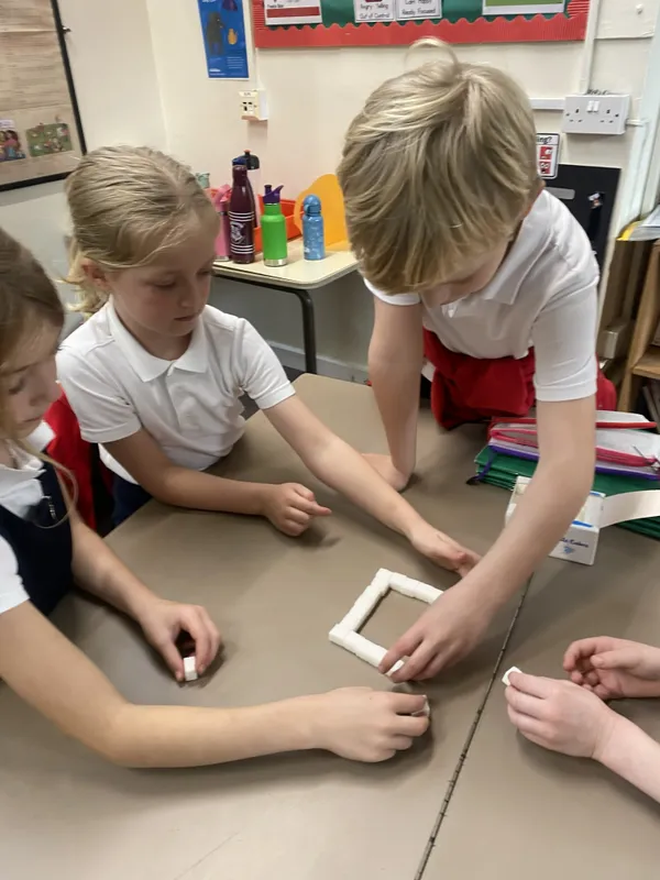 Gallery - created at 2025-11-14 14:33:38 - image 4 Gallery - created at 2025-11-14 14:33:38 - image 4