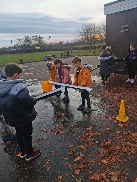 PE 4 - image 5 PE 4 - image 5