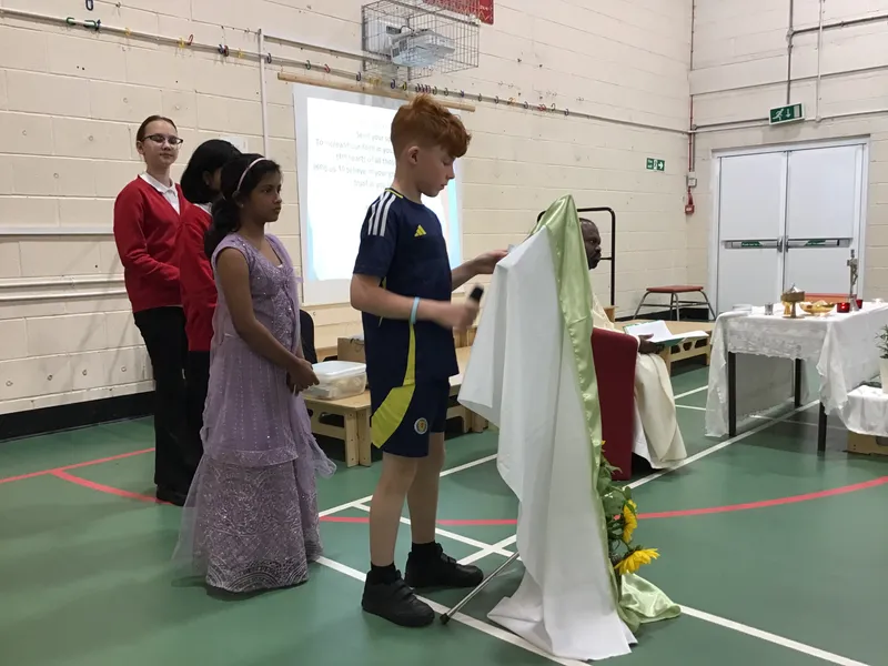 International Mass - image 4