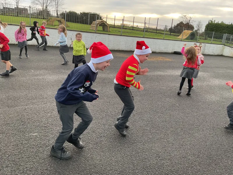 Santa Daily Mile 2025 - image 39 Santa Daily Mile 2025 - image 39