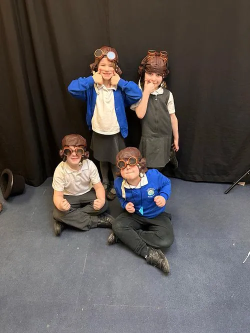 History 3 - image 3 History 3 - image 3