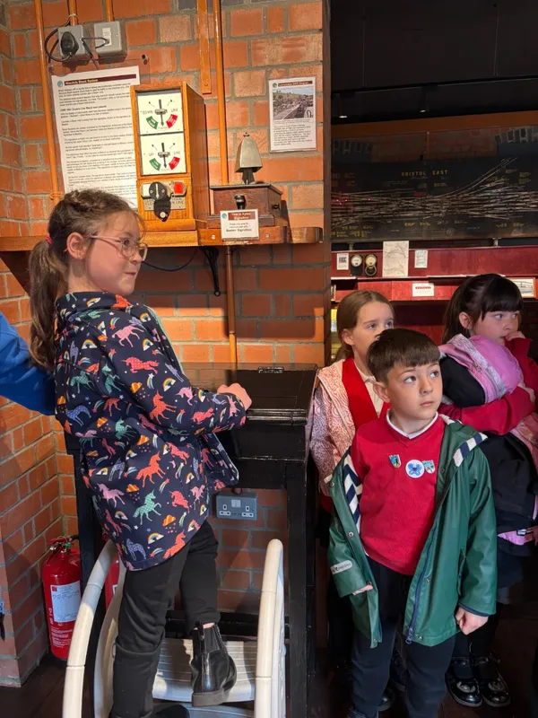 Year 3 Didcot Railway Centre - image 3