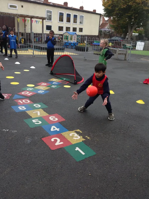 Gallery - created at 2025-10-16 09:47:03 - image 4