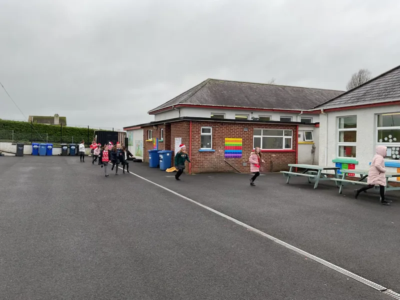 Santa Daily Mile 2025 - image 31 Santa Daily Mile 2025 - image 31