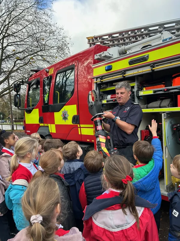 Gallery - created at 2025-11-13 18:38:59 - image 14