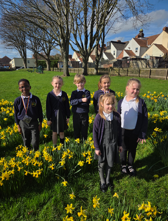 Barry, Chloe-Mae, George, Chloe, Wynne and Kiara 