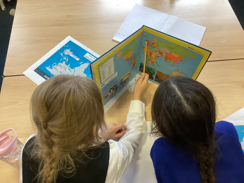 Gallery - created at 2025-10-07 19:57:48 - image 3 Gallery - created at 2025-10-07 19:57:48 - image 3