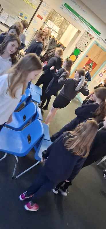 Y6 Christmas - image 29