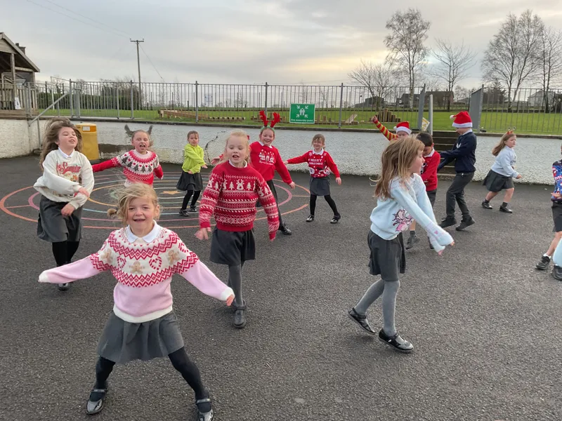 Santa Daily Mile 2025 - image 1 Santa Daily Mile 2025 - image 1